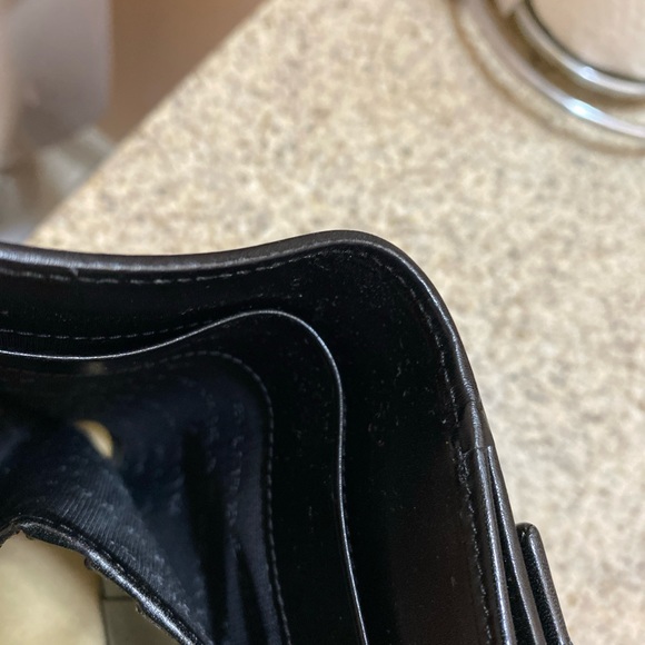 Authentic Burberry Wallet - Picture 11 of 16